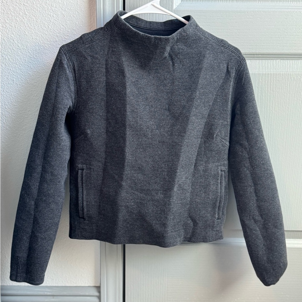 Lululemon City Bound Turtleneck with Front Pocket